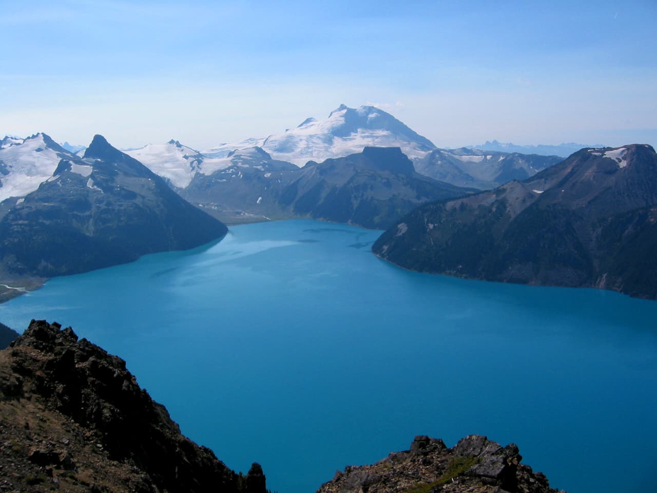 Garibaldi Lake: Turquoise Waters and Alpine Trails in British Columbia