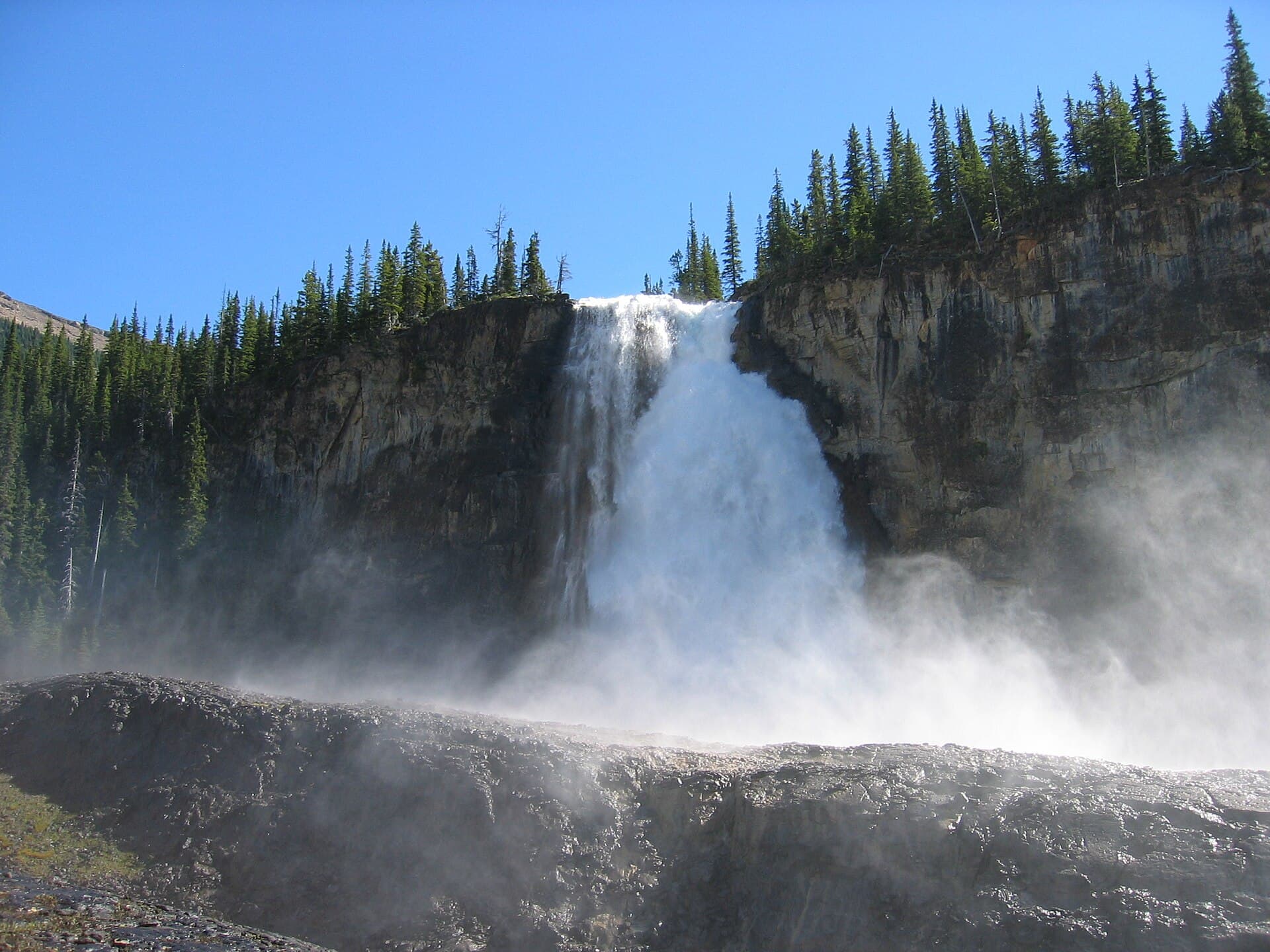 Emperor Falls: Hiking to a Towering Waterfall in Mount Robson Provincial Park