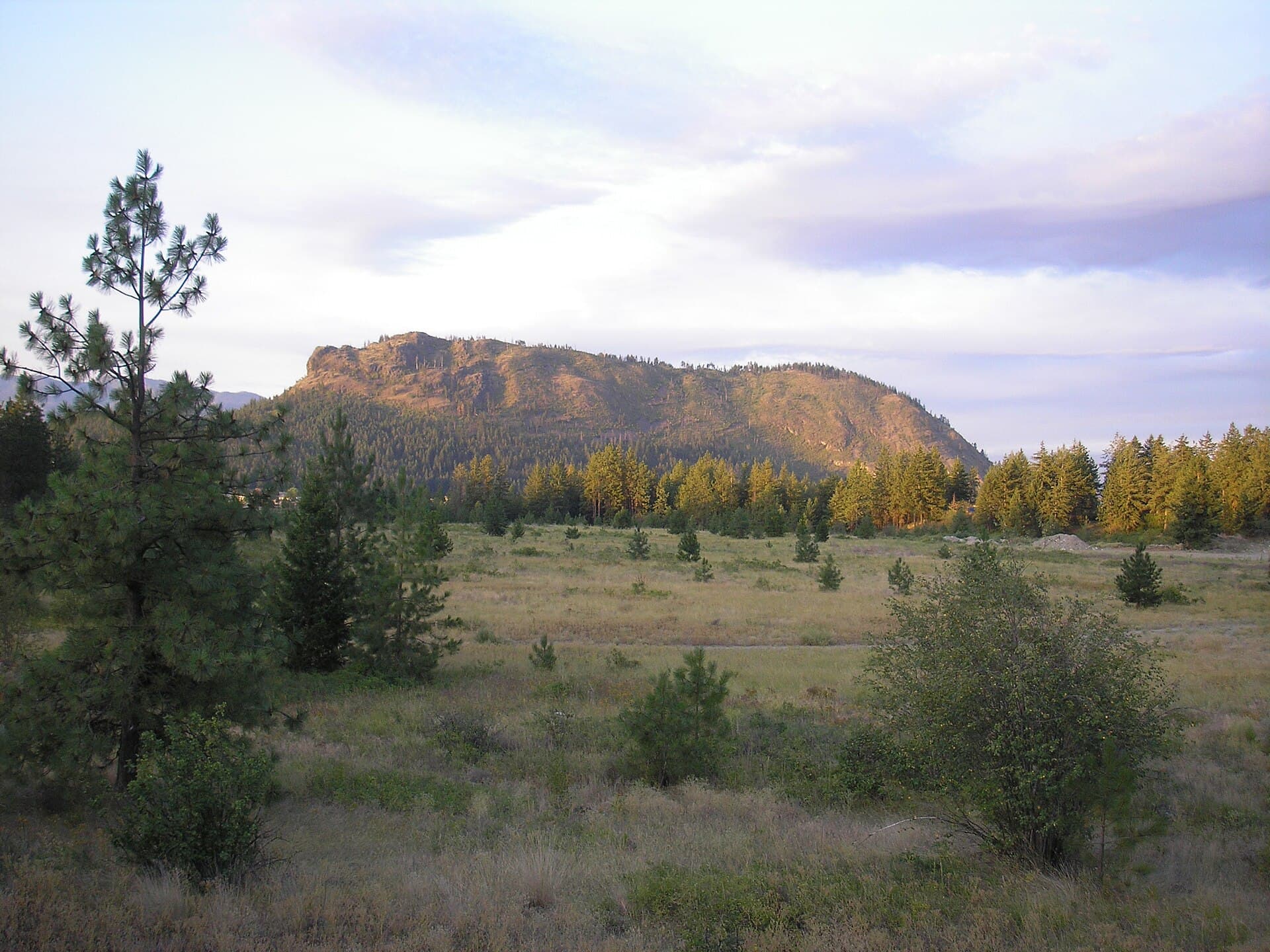 Mount Boucherie: Hiking the Volcanic Peak Overlooking Okanagan Lake