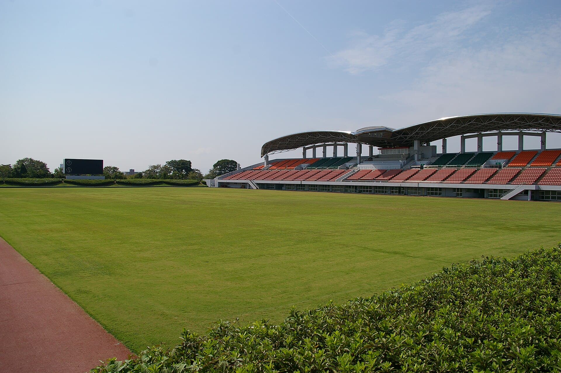 Ichinomiya Komyoji Park Playing Field: Local Sports and Green Space in Aichi