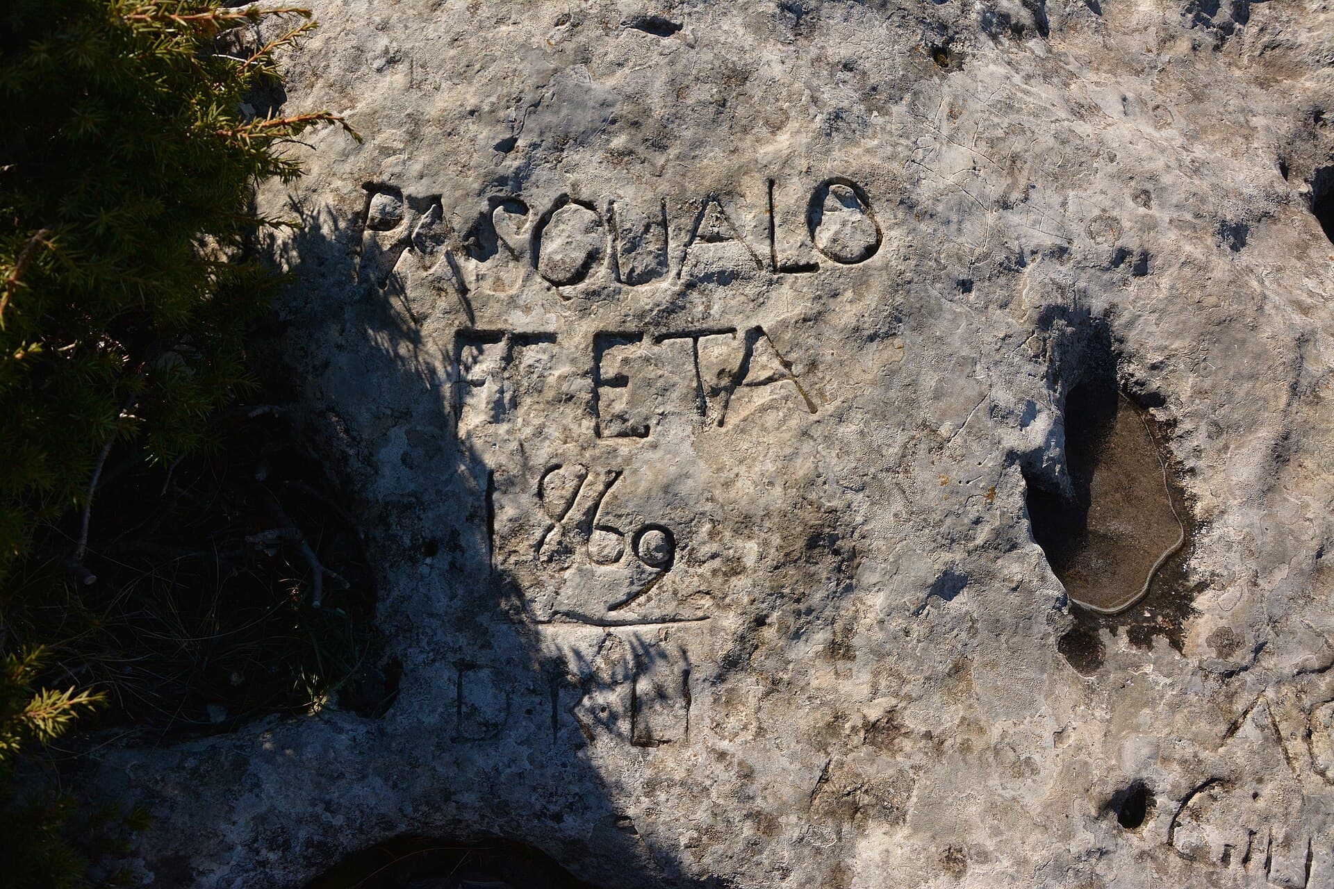 Tavole dei Briganti: Hiking to the Brigand Tables in Abruzzo’s Majella Mountains
