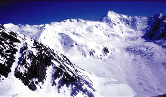Hayes Volcano: Remote Wilderness in Alaska’s Tordrillo Mountains