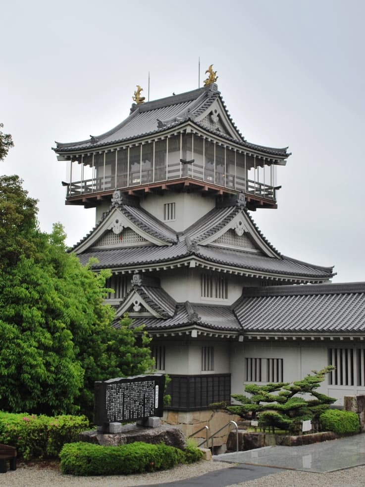 Iwasaki Castle: A Quiet Fortress Amid Aichi’s Rolling Hills