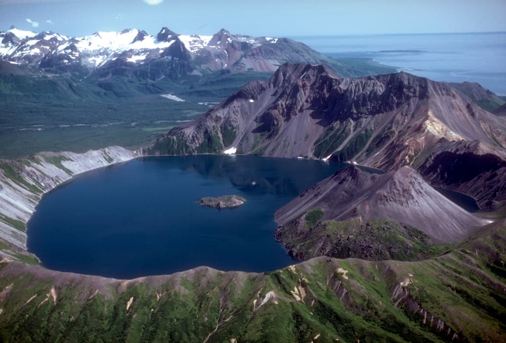 Mount Kaguyak: Alaska’s Remote Stratovolcano in Katmai Wilderness