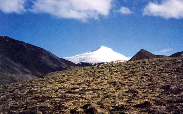 Mount Gordon: Remote Wilderness Hiking in Alaska’s Wrangell Mountains