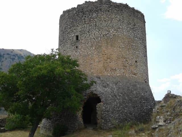 Castle of Ortona dei Marsi: Medieval Fortress in Abruzzo’s Marsica Hills