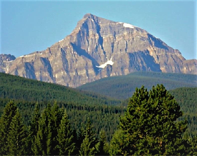 Storm Mountain: Hiking the Rugged Peak in Kootenay National Park