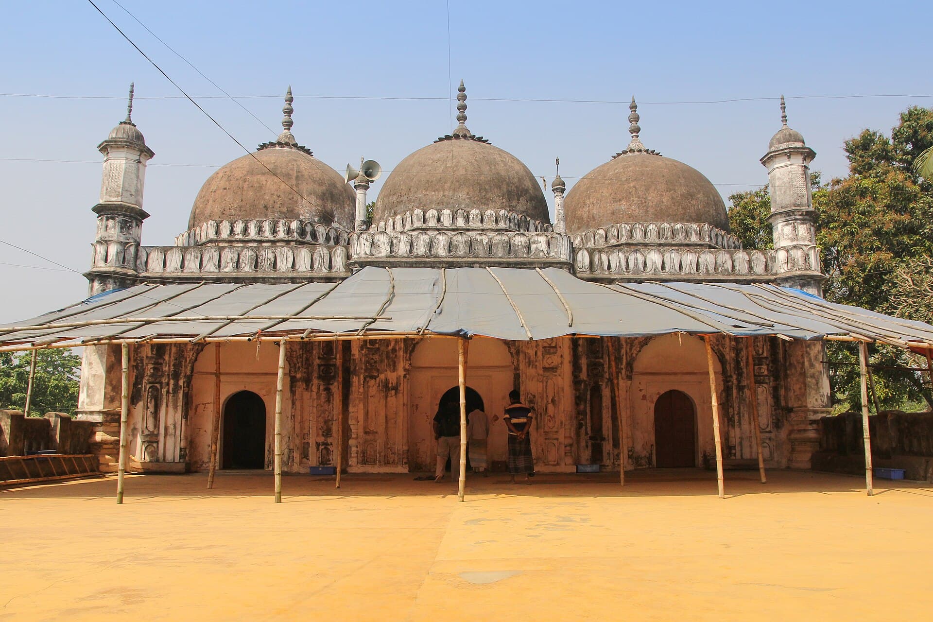 Jhaudia Shahi Mosque: Exploring a 16th-Century Mughal Treasure in Rural Bangladesh