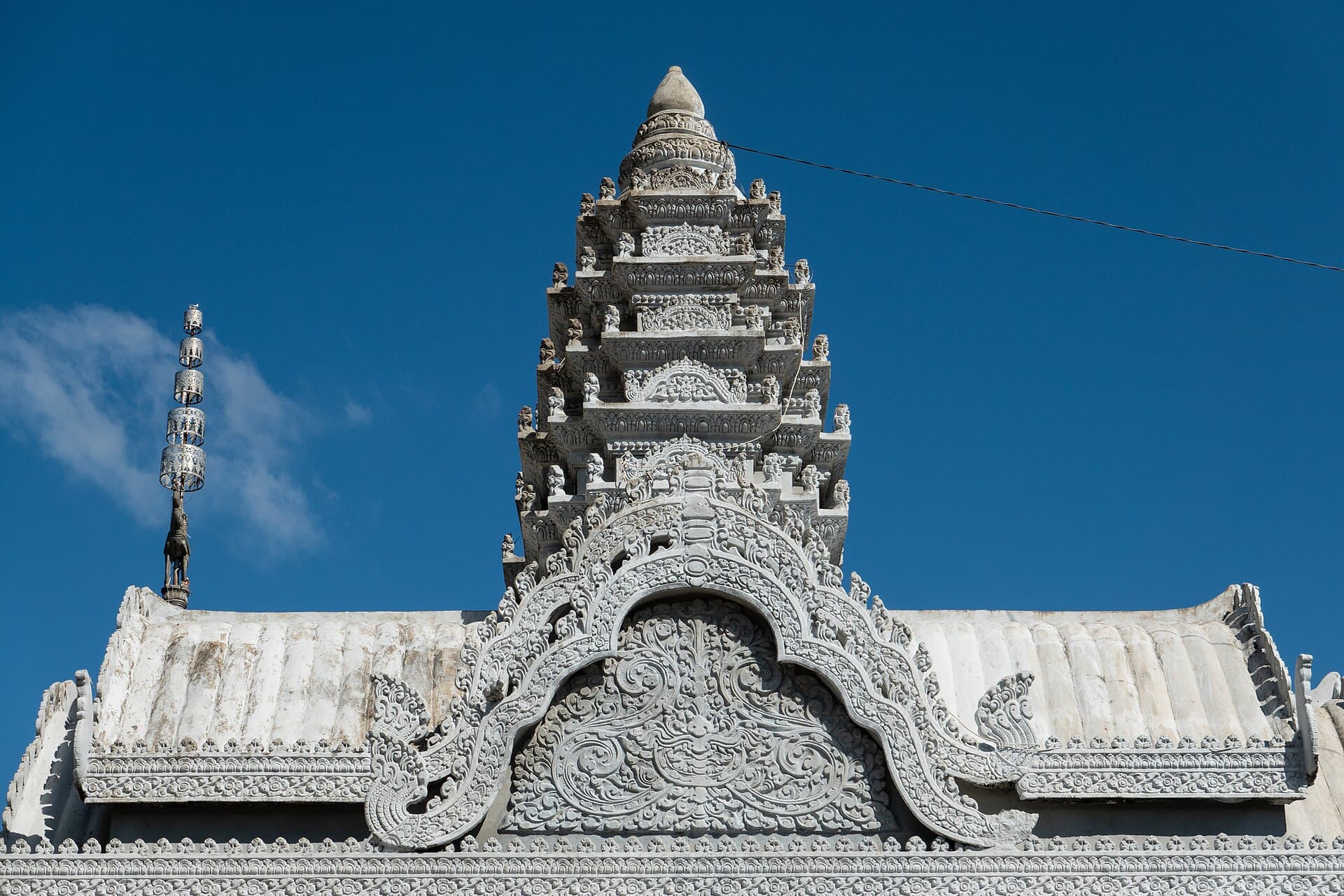 Phnom Pros: Kampong Cham’s Twin Hills and Their Enduring Legends