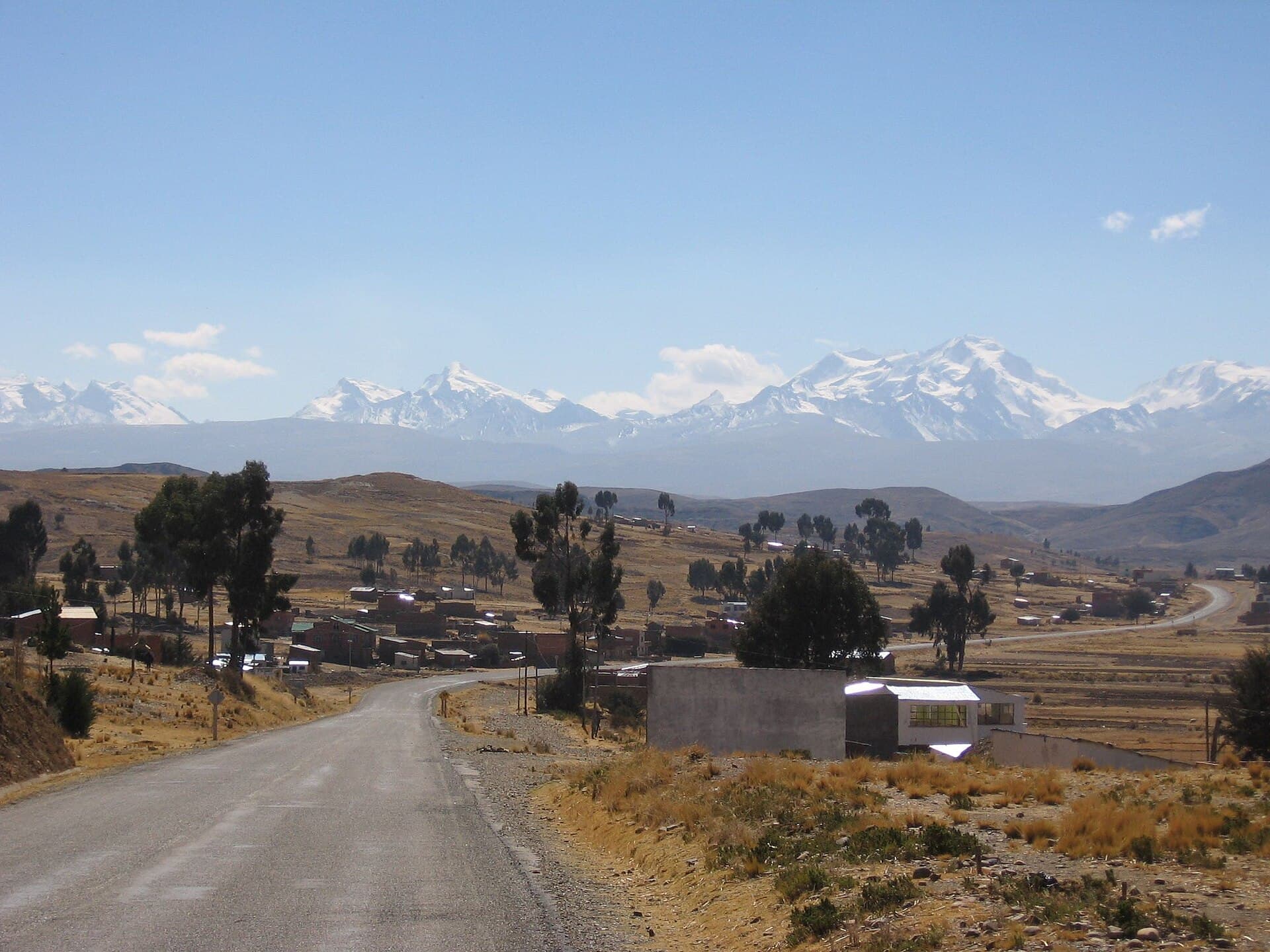 Q’asiri: Trekking Bolivia’s Remote Andean Peak in Larecaja