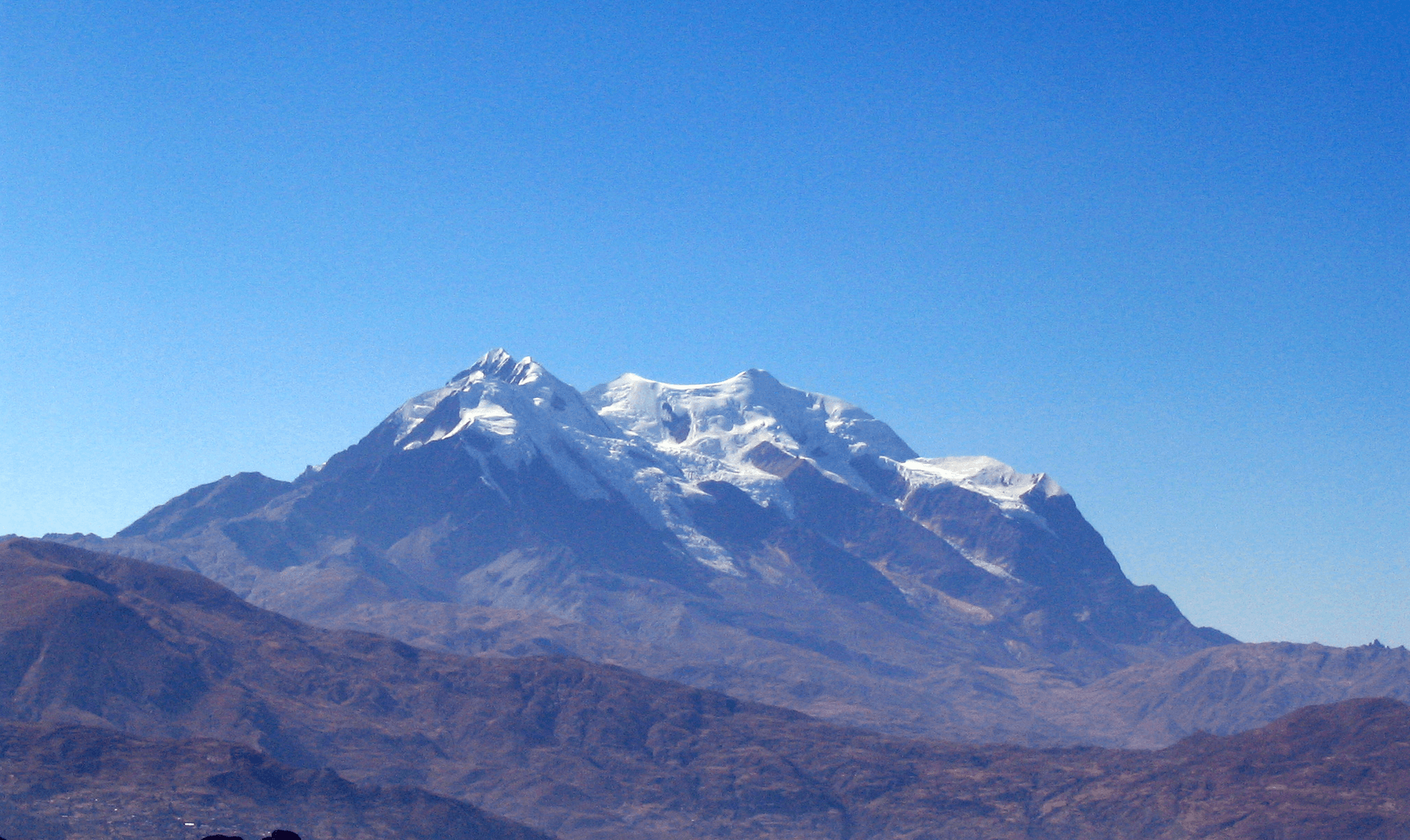 Illimani: Bolivia’s Towering Andean Icon Near La Paz