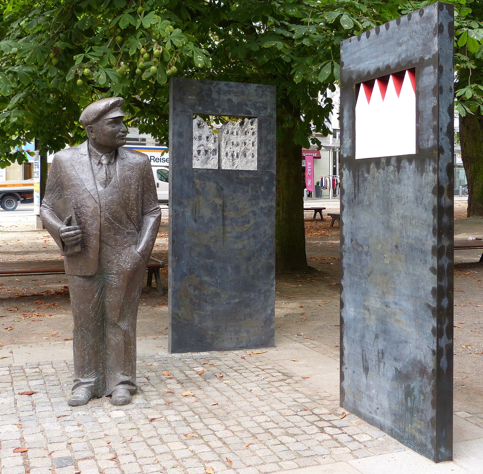 Kaisen Monument: Honoring Bremen’s Visionary Mayor Wilhelm Kaisen