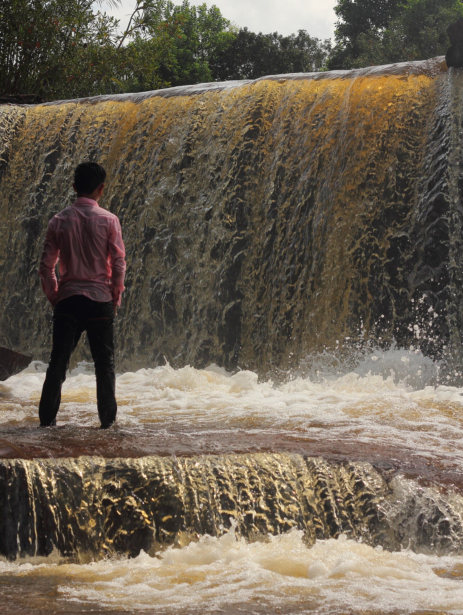 Kbal Chhay Waterfall: Cambodia’s Refreshing Jungle Cascade Near Sihanoukville