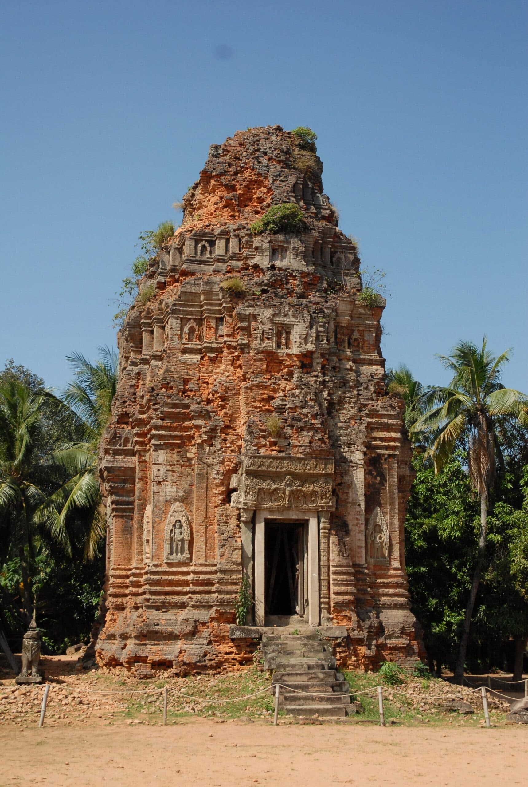 Lolei: The Serene Brick Temples of Roluos Near Siem Reap