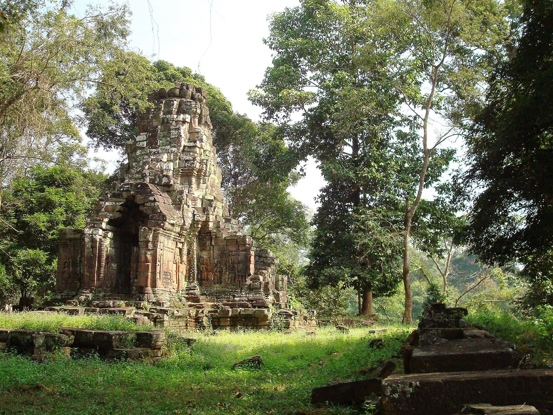 Prasat Chrung: The Corner Temples of Angkor Thom