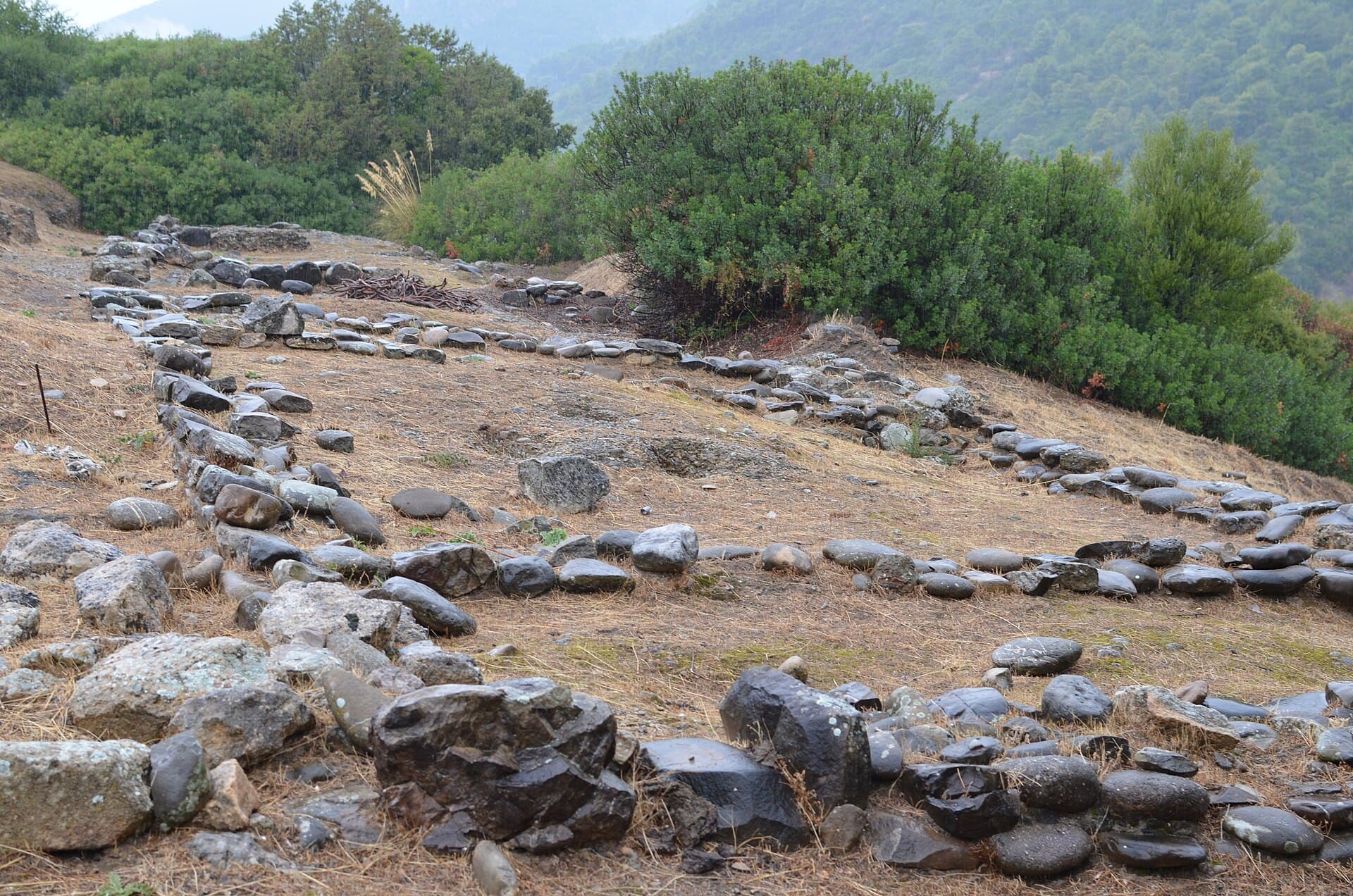 Timpone della Motta: Calabria’s Hilltop Sanctuary of Ancient Civilizations