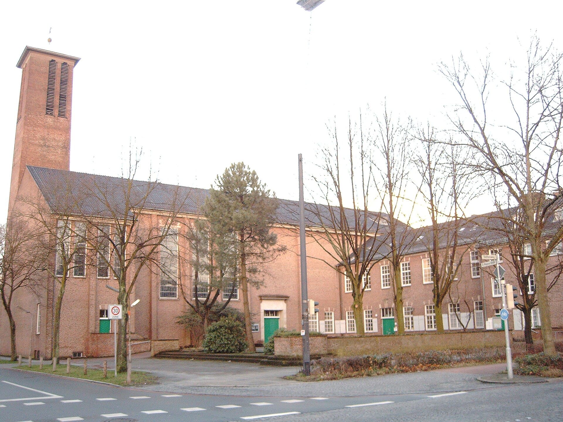 Wilhadi-Kirche: Discovering a Hidden Historic Church in Bremen