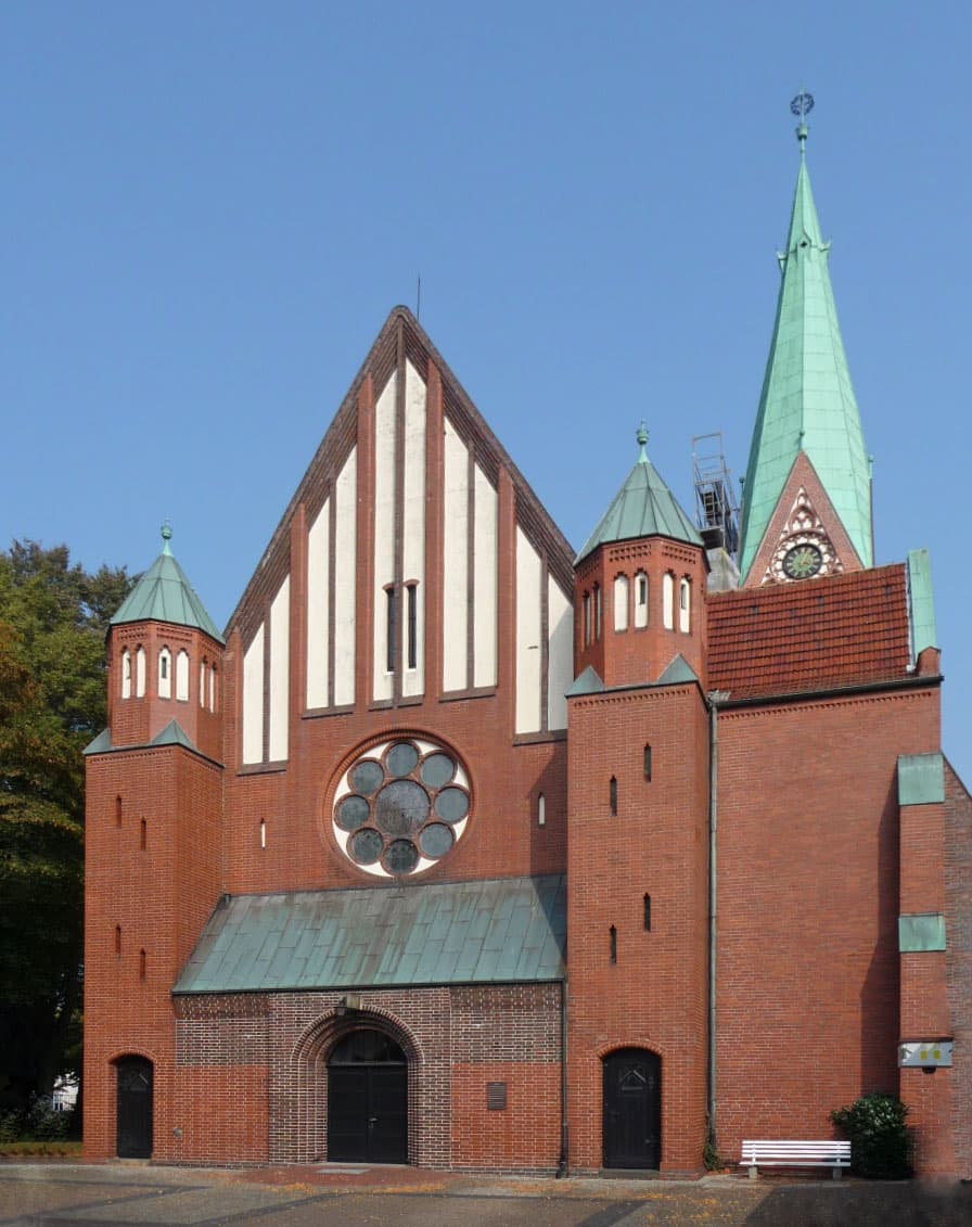 Martin-Luther-Kirche in Blumenthal: A Serene Lutheran Landmark in Bremen