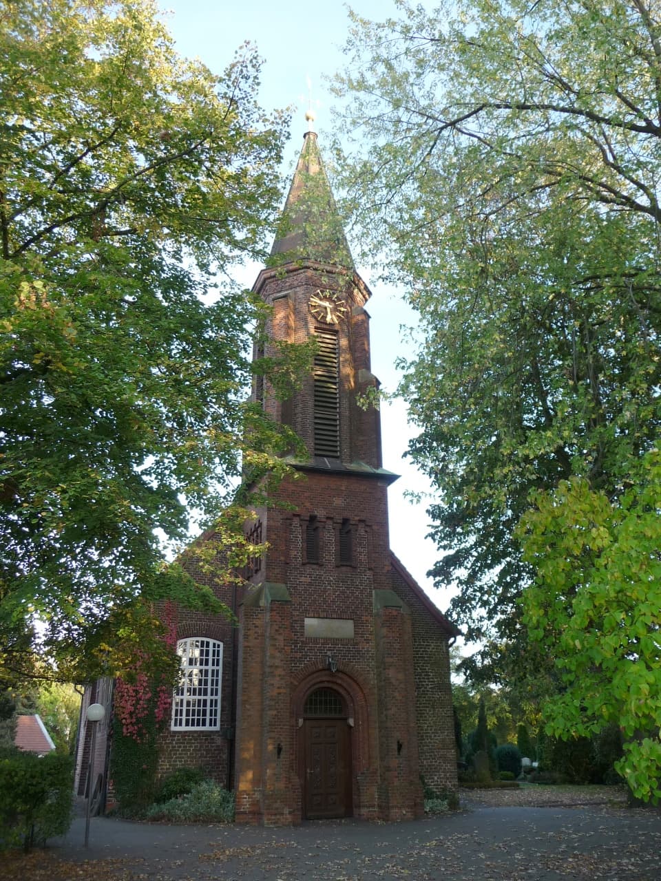 Grambker Kirche: A Timeless Church in Burglesum, Bremen