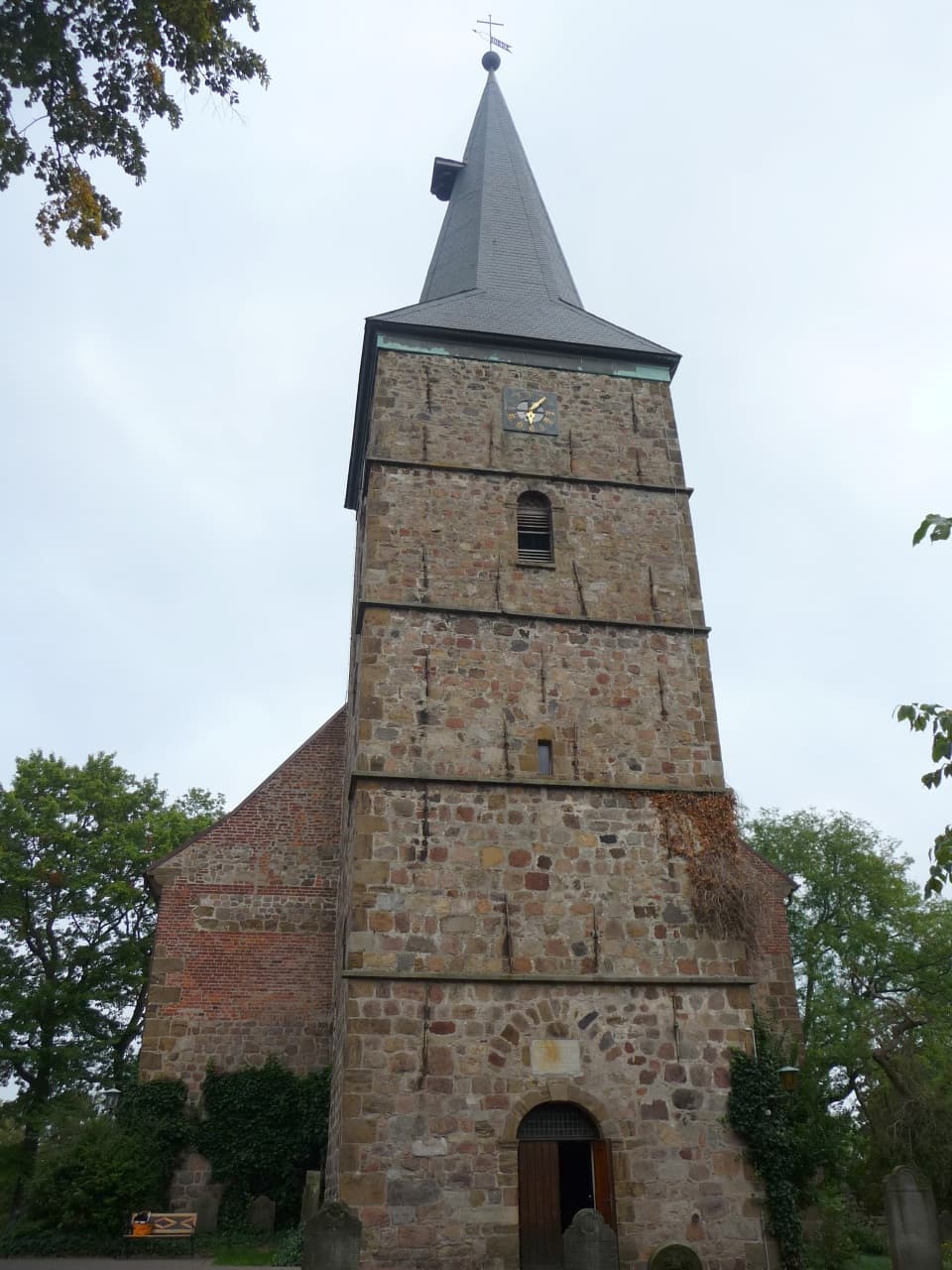 St.-Martini-Kirche Bremen-Lesum: Historic Church Architecture in Burglesum