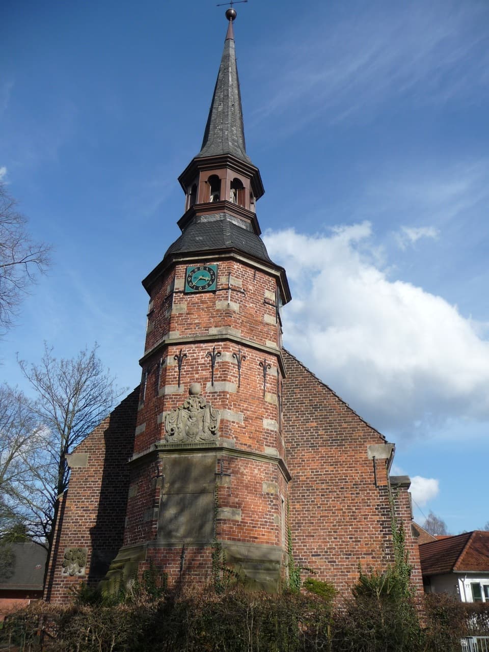 Waller Kirche: Bremen’s Historic Church in the Heart of Walle