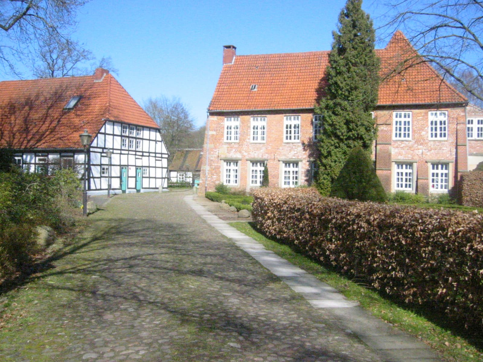 Burg Blomendal: Medieval Water Castle in Blumenthal, Bremen