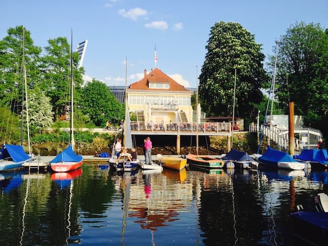 Segelverein „Weser“: Riverside Views from Bremen’s Historic Sailing Club