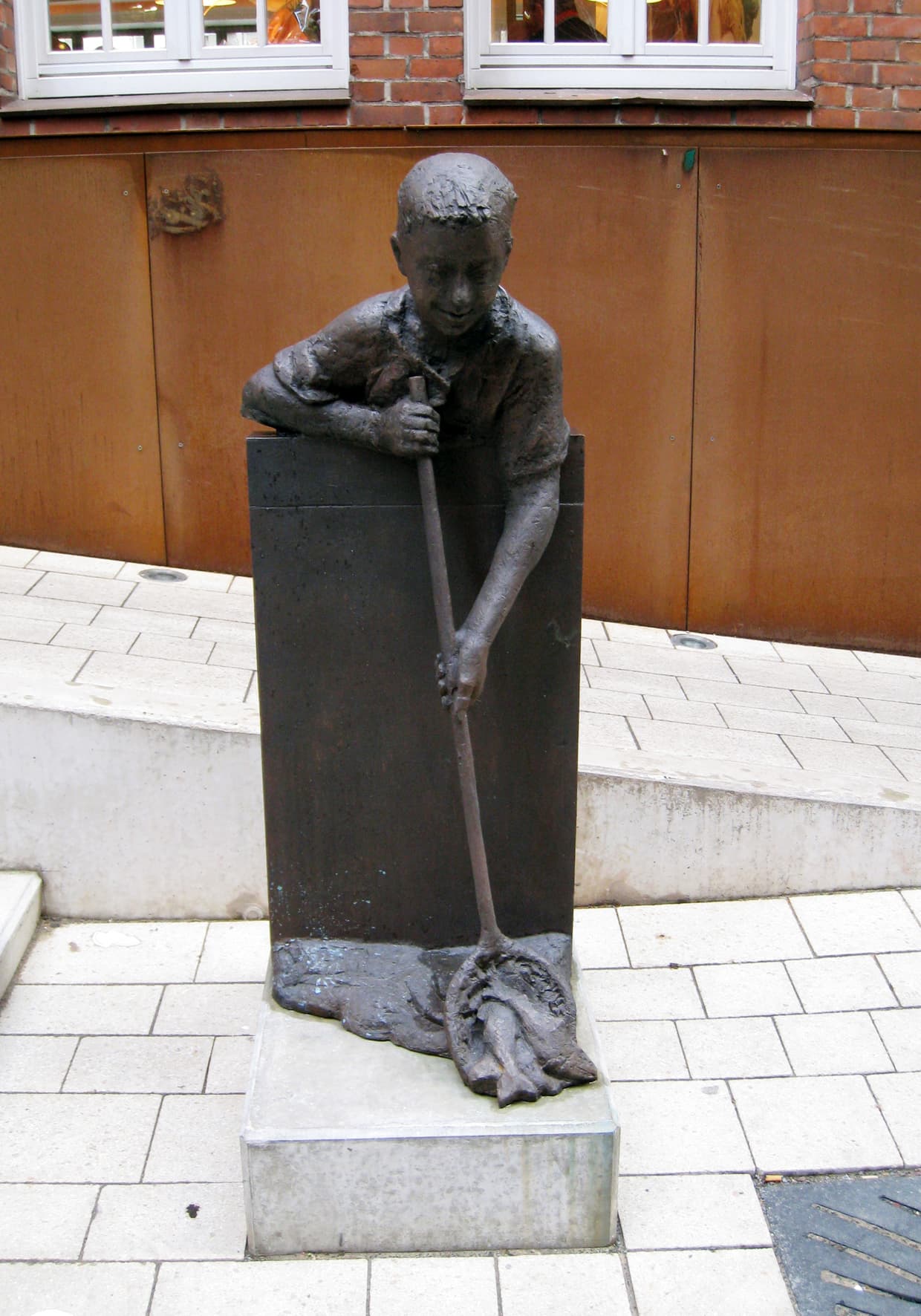 Fietje Balge: Bremen’s Quiet Monument to Maritime Heritage
