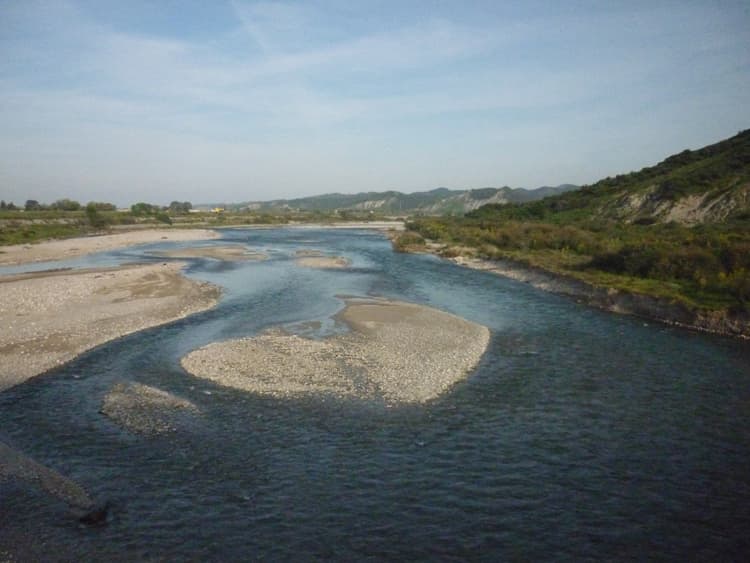 Neto River: Calabria’s Wild Waterway Through Ancient Valleys