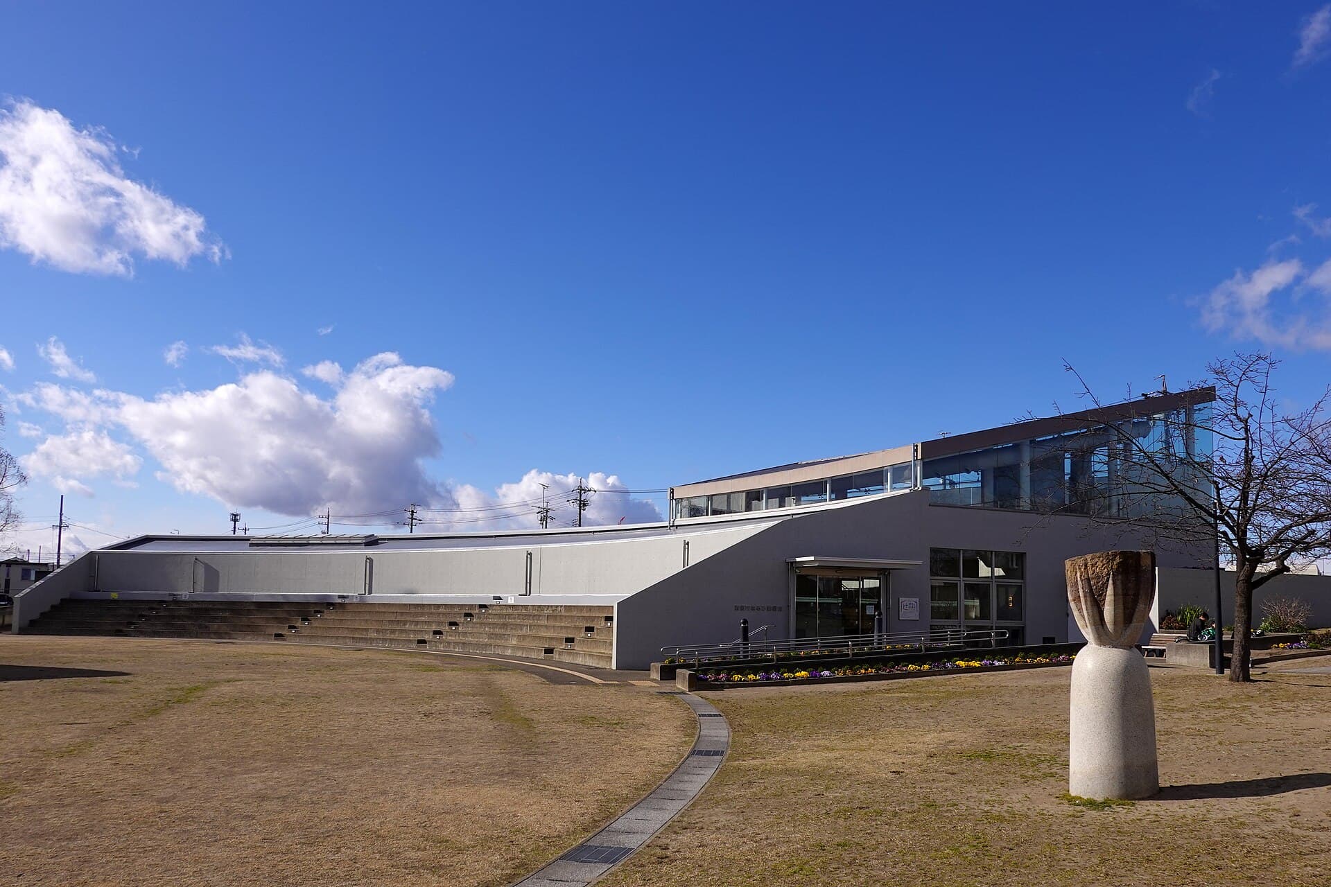 Kiyosu City Haruhi Art Museum: Local Art and Quiet Reflection in Aichi