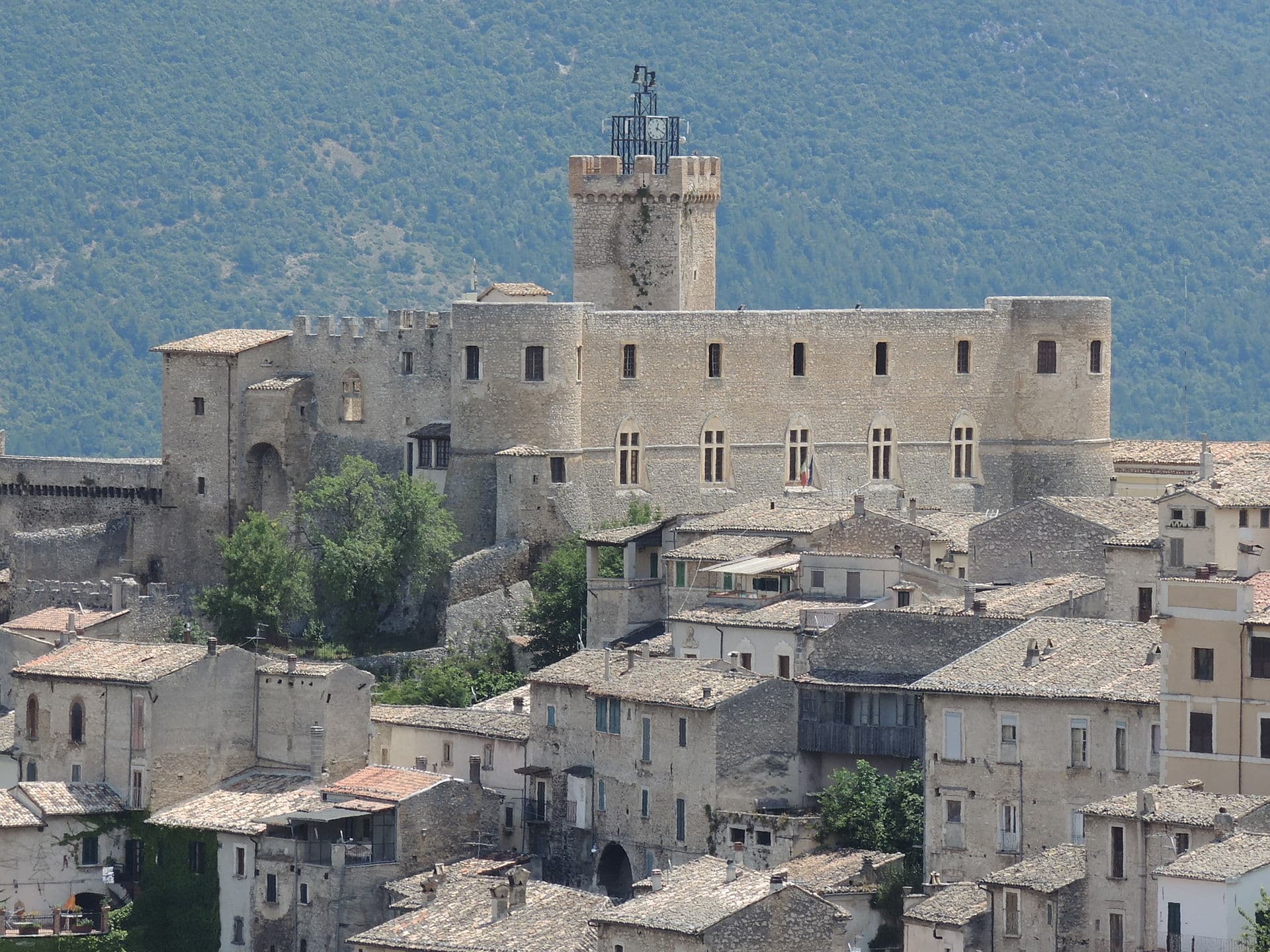 Piccolomini Castle in Capestrano: Abruzzo’s Hilltop Medieval Fortress