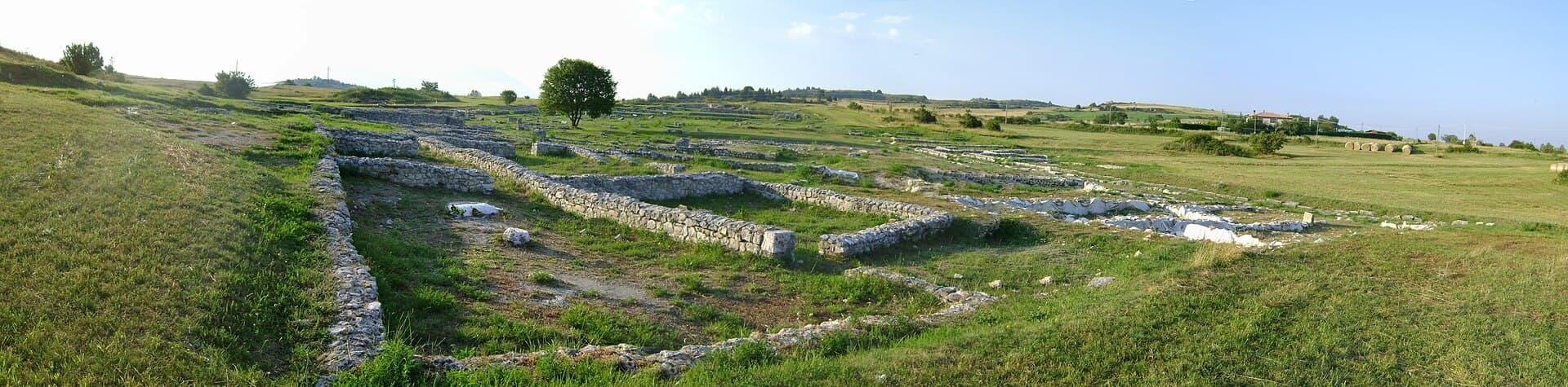 Juvanum: Walking Through Roman Ruins in Montenerodomo, Abruzzo