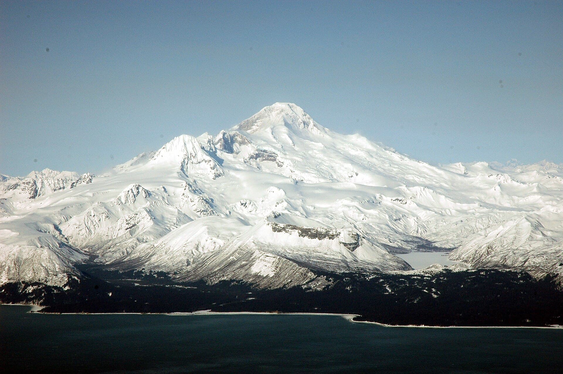 Mount Iliamna: Alaska’s Remote Volcanic Giant in the Kenai Peninsula