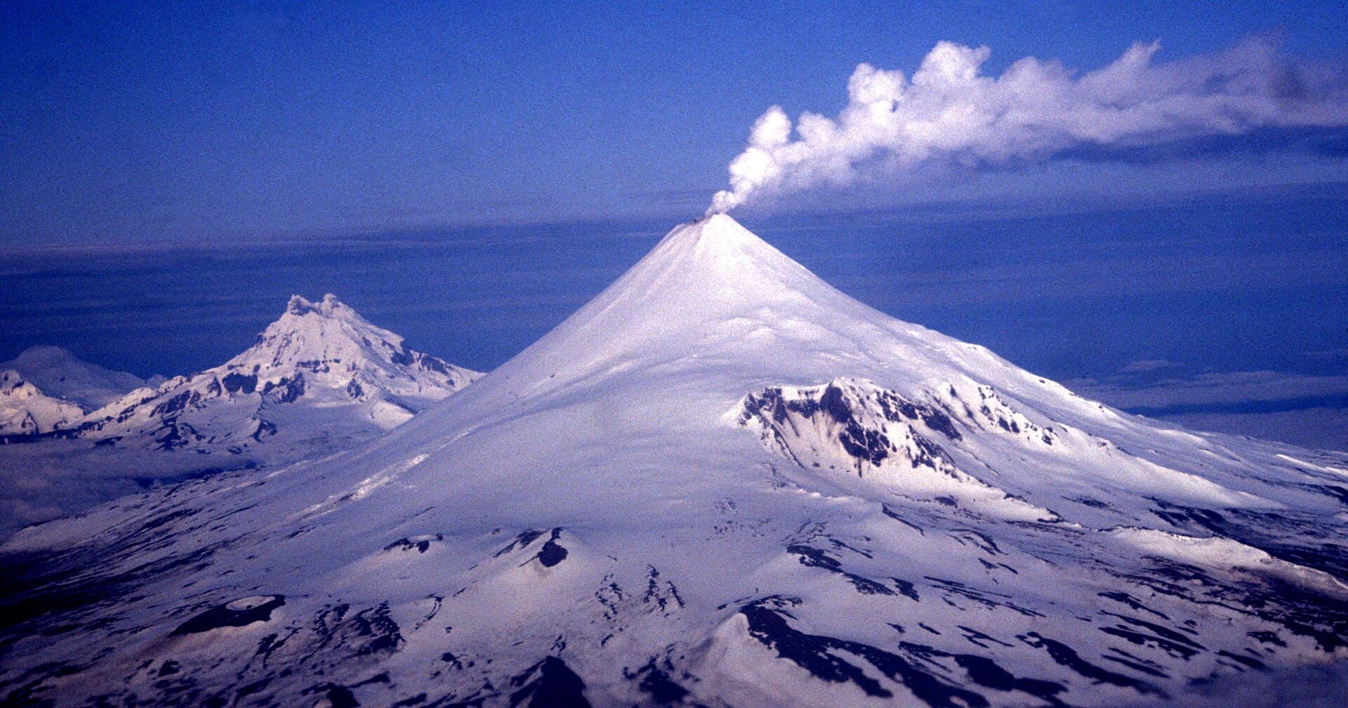 Mount Shishaldin: Alaska’s Perfect Volcanic Cone in the Aleutians