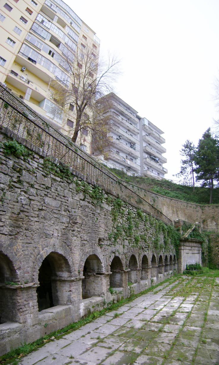 Fonte del Borgo: Abruzzo’s Elegant Renaissance Fountain