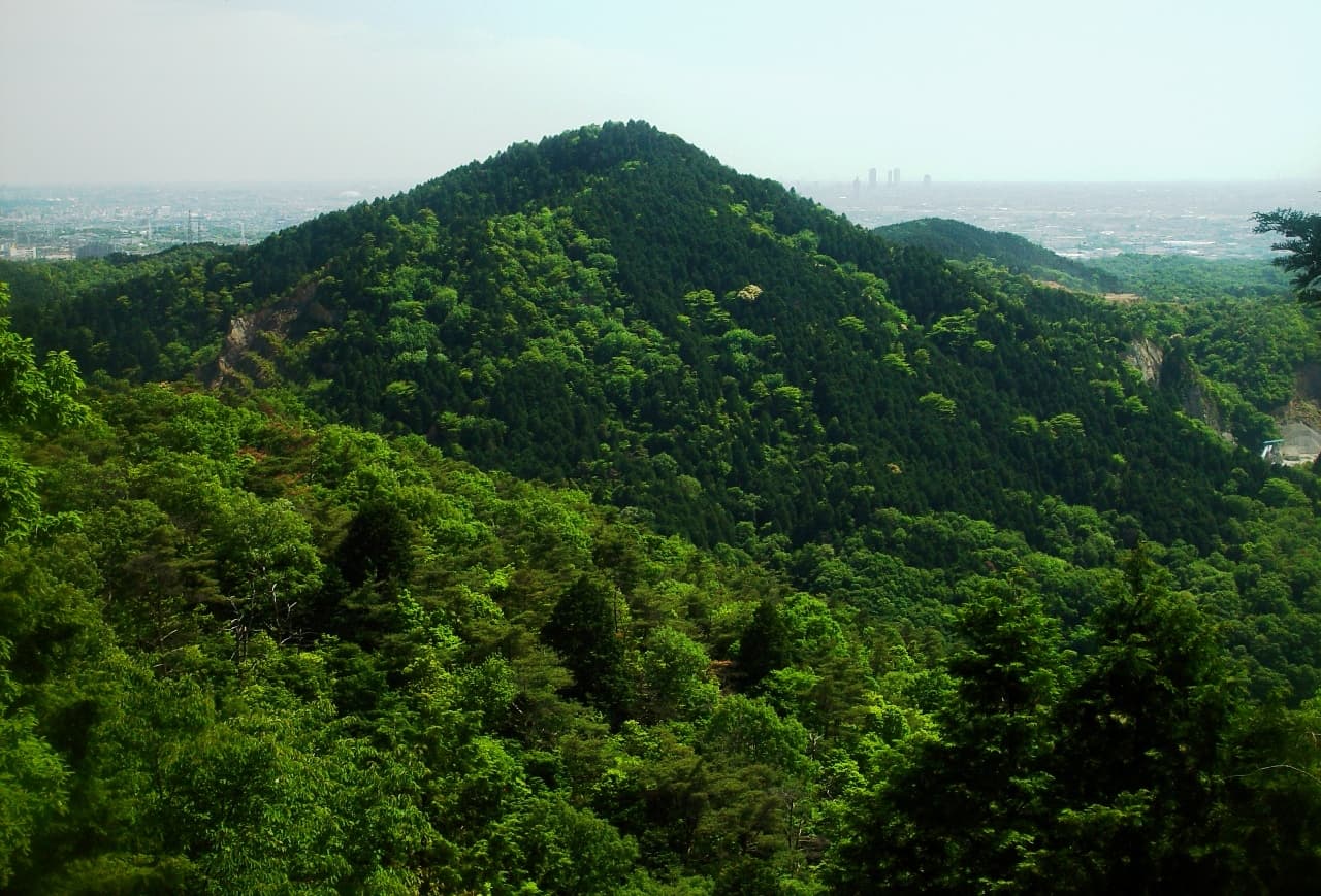 Mount Hongu: Hiking the Serene Peaks of Inuyama