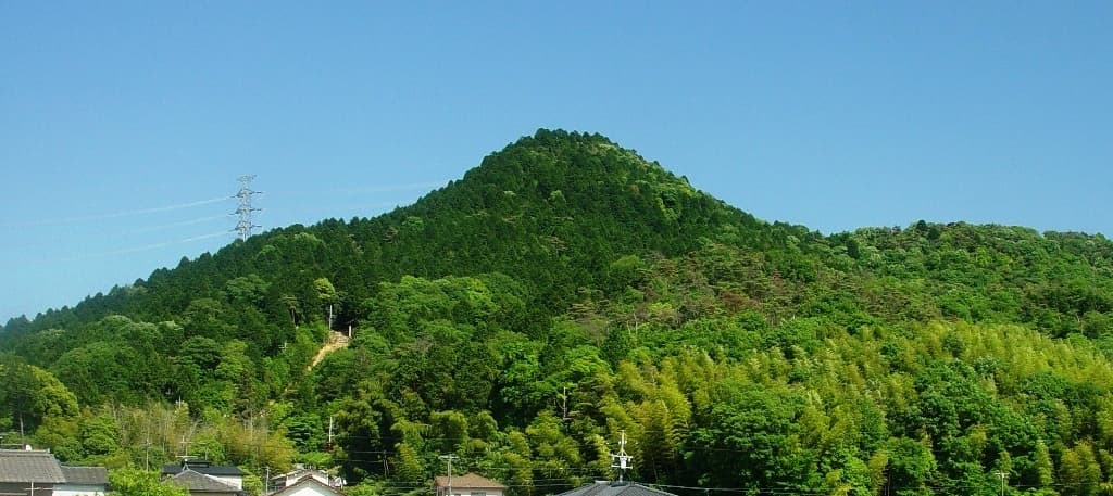 Owari Fuji: Hiking Inuyama’s Iconic Mini-Fuji Peak