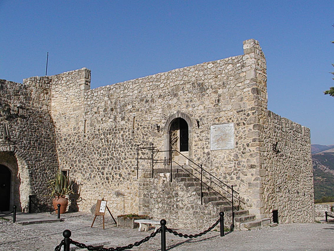 Castello di Salle: Medieval Fortress in Abruzzo’s Hills