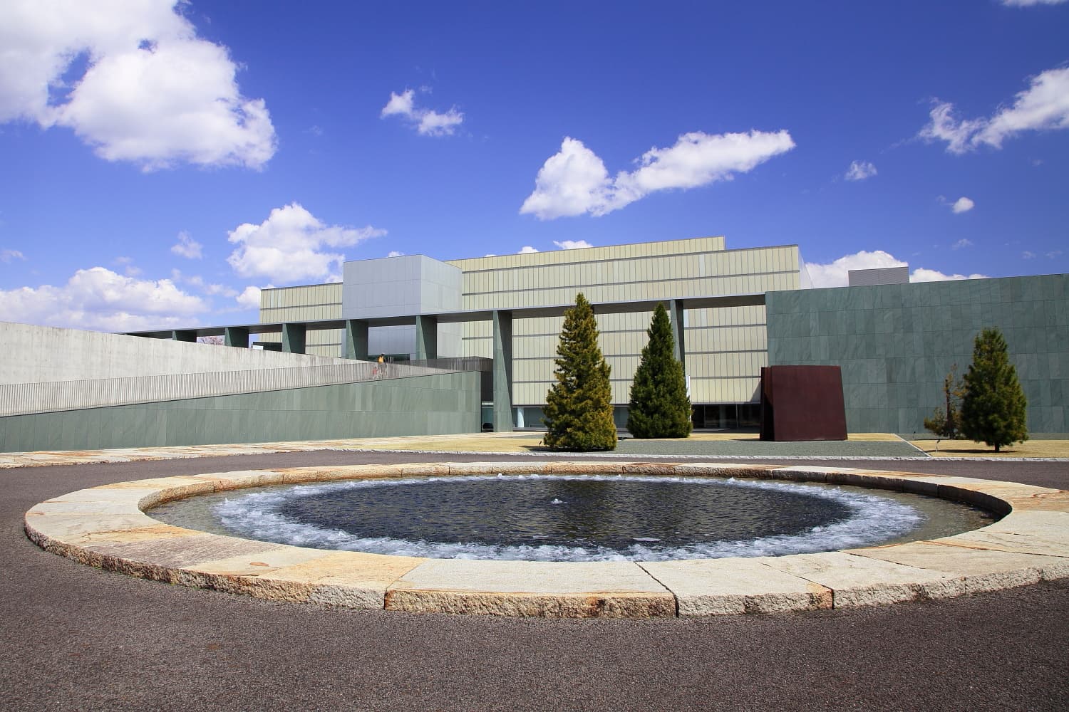 Toyota Municipal Museum of Art: Modern Masterpieces in a Serene Setting