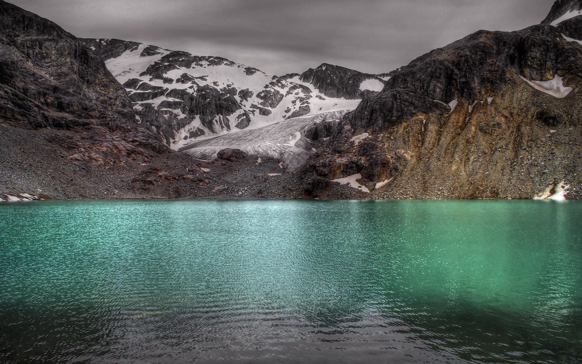 Wedgemount Lake: Hiking to a Turquoise Alpine Gem Near Whistler