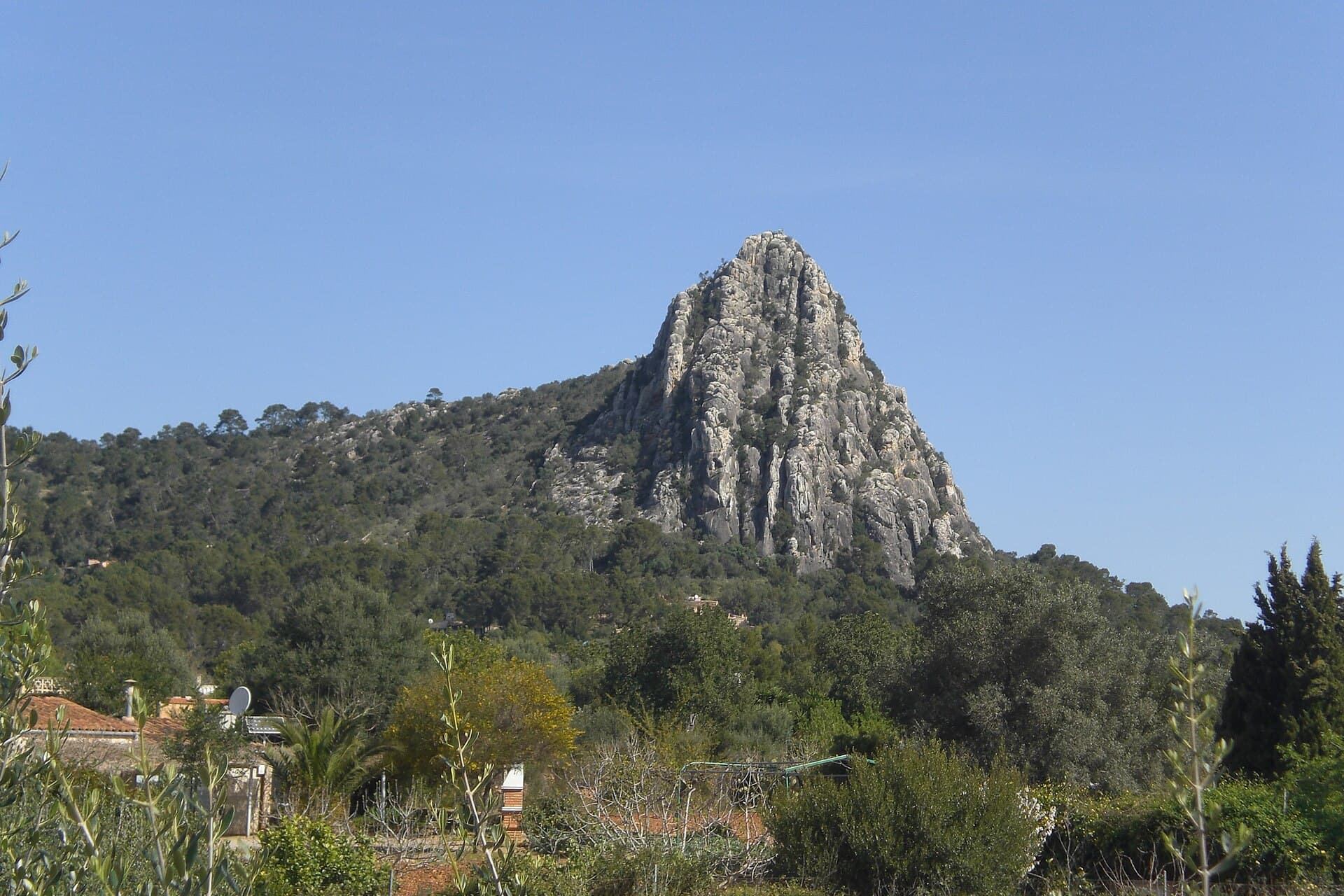Puig de ses Bruixes: Hiking Mallorca’s Witch Peak for Panoramic Views