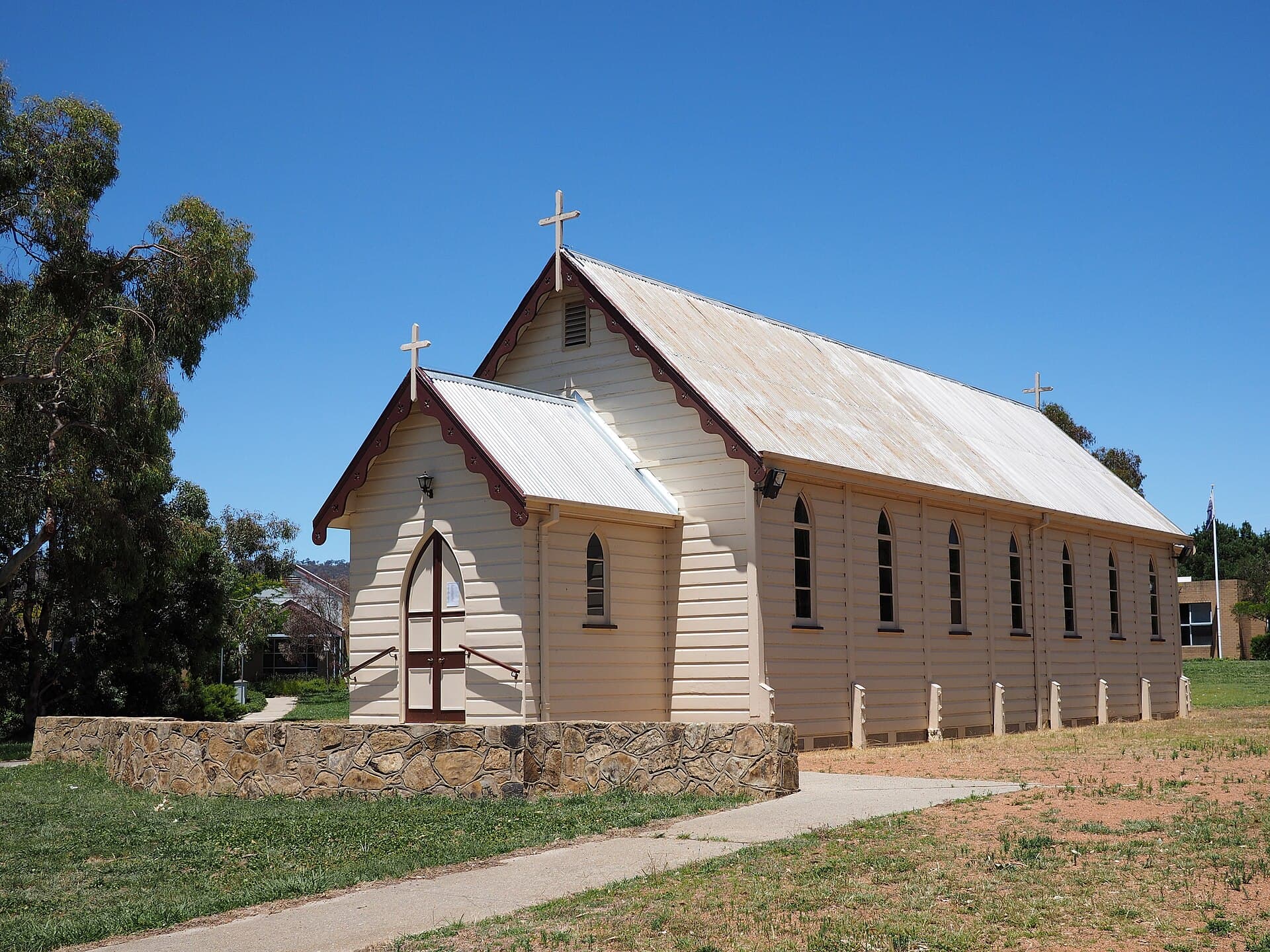 Sacred Heart Church: A Serene Historic Sanctuary in Canberra