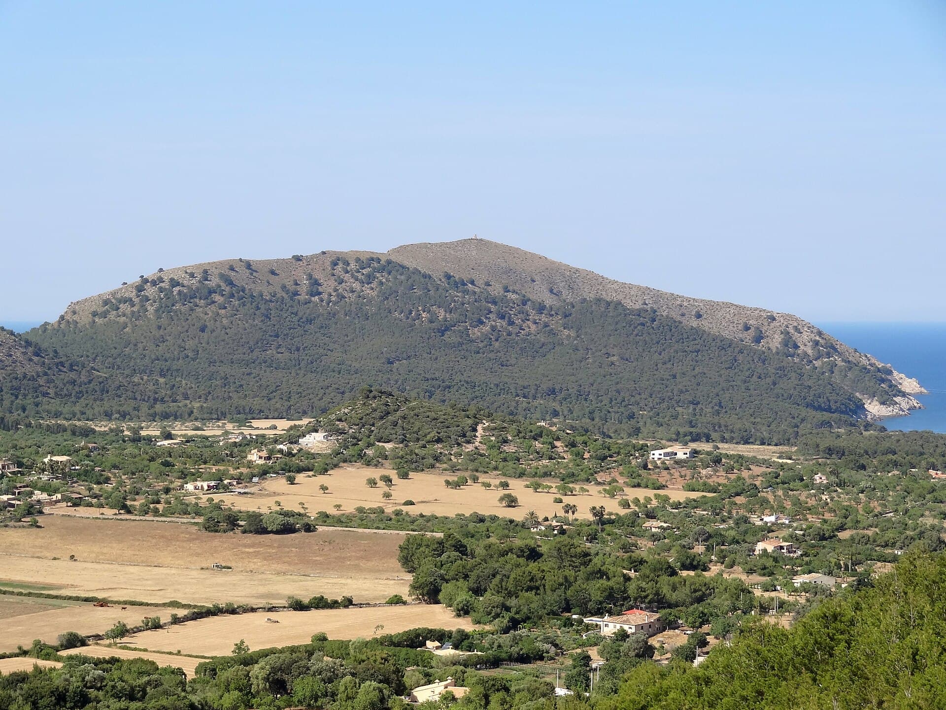 Es Telègraf: Hiking Menorca’s Eastern Summit for Island-Wide Views