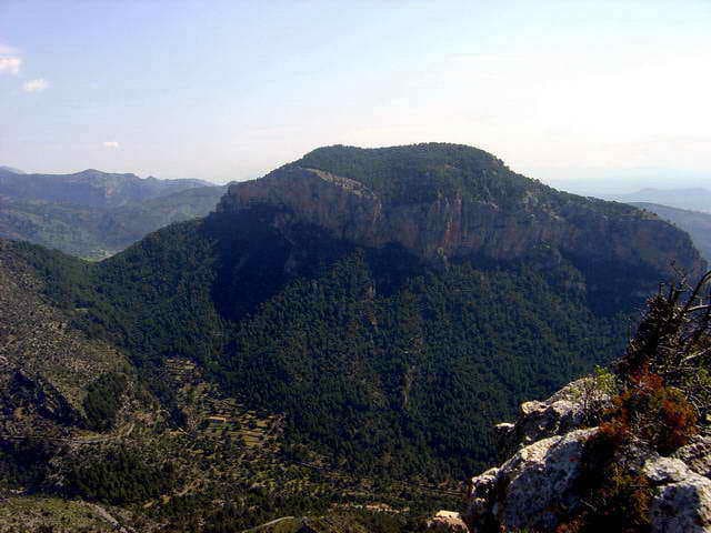 Puig de s’Alcadena: Hiking Mallorca’s Tranquil Tramuntana Summit