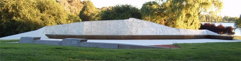 National Emergency Services Memorial: Honoring Australia’s Emergency Heroes in Canberra