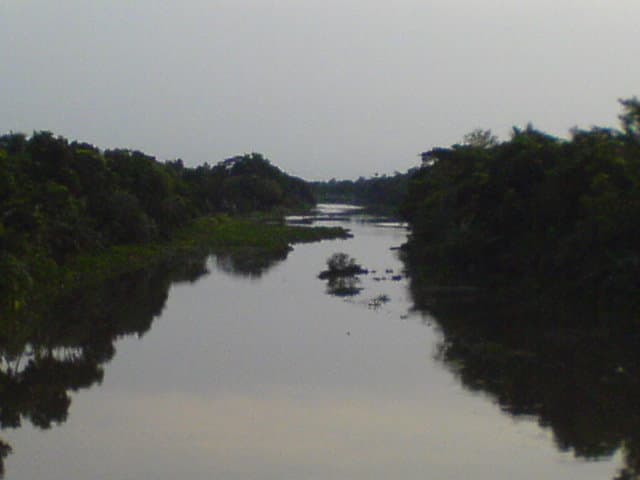 Bhairab River: A Serene Waterway Through Khulna’s Delta Landscapes