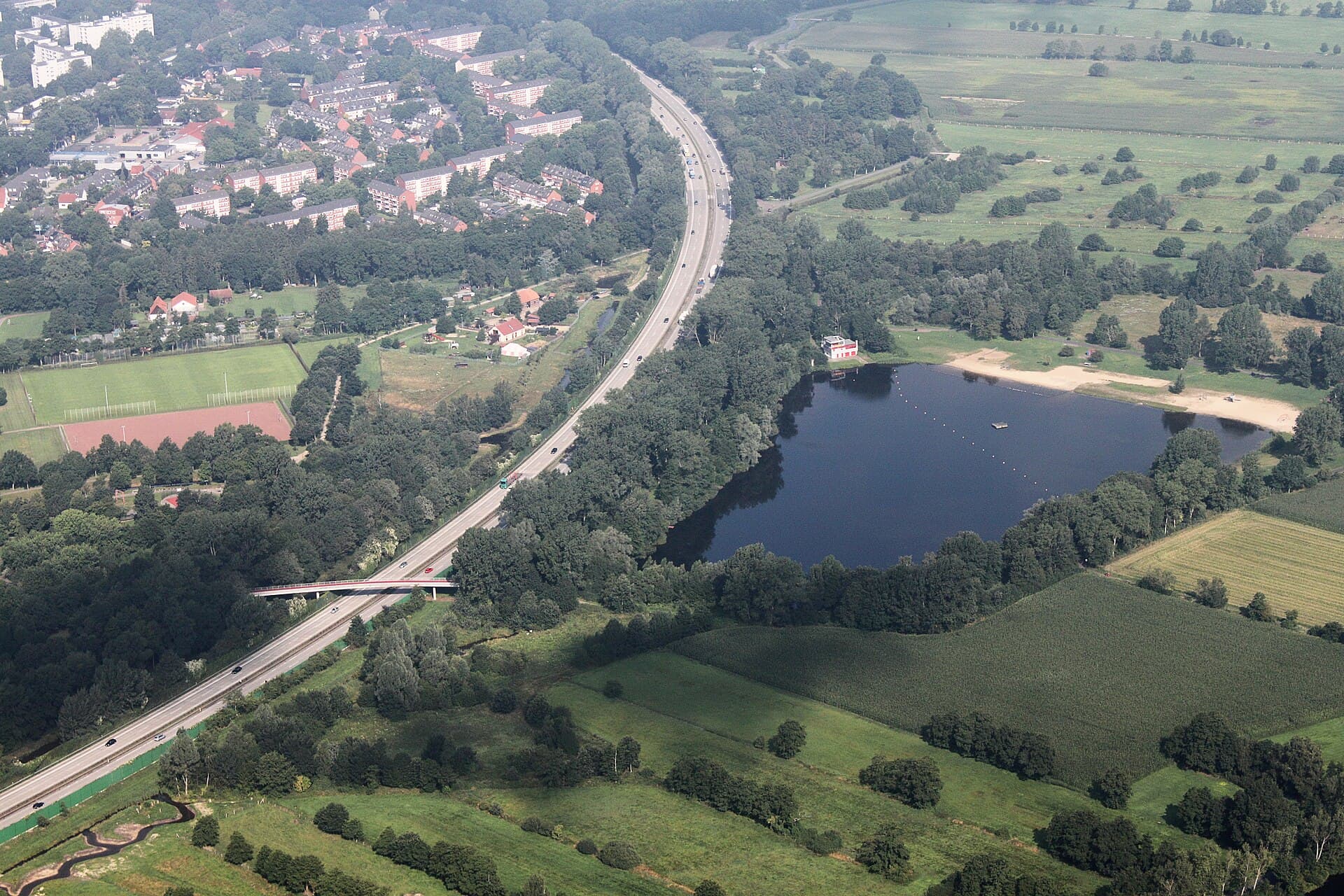Bultensee: Swimming and Moorland Walks Near Bremen