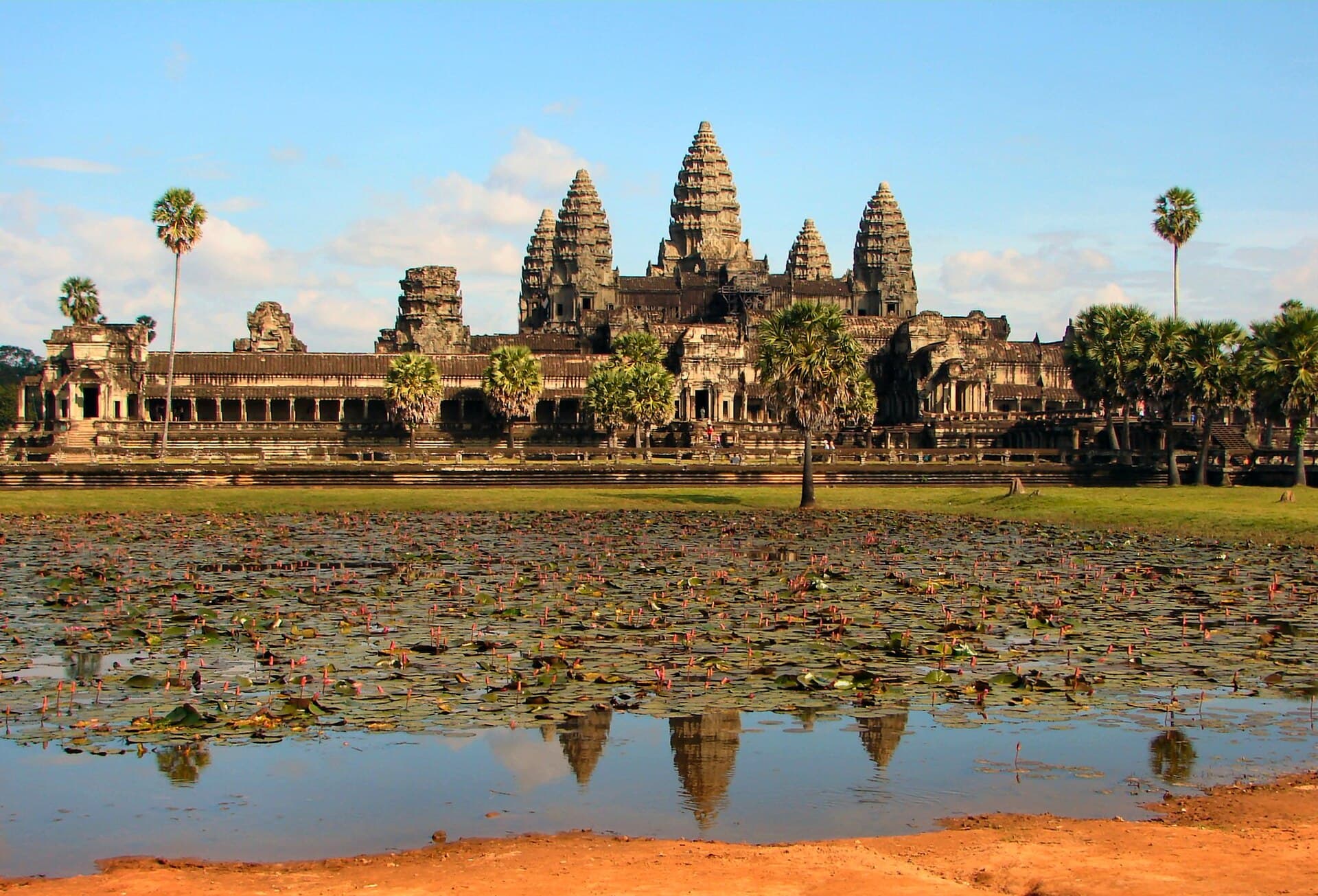 Angkor Wat: Cambodia’s Timeless Temple Masterpiece
