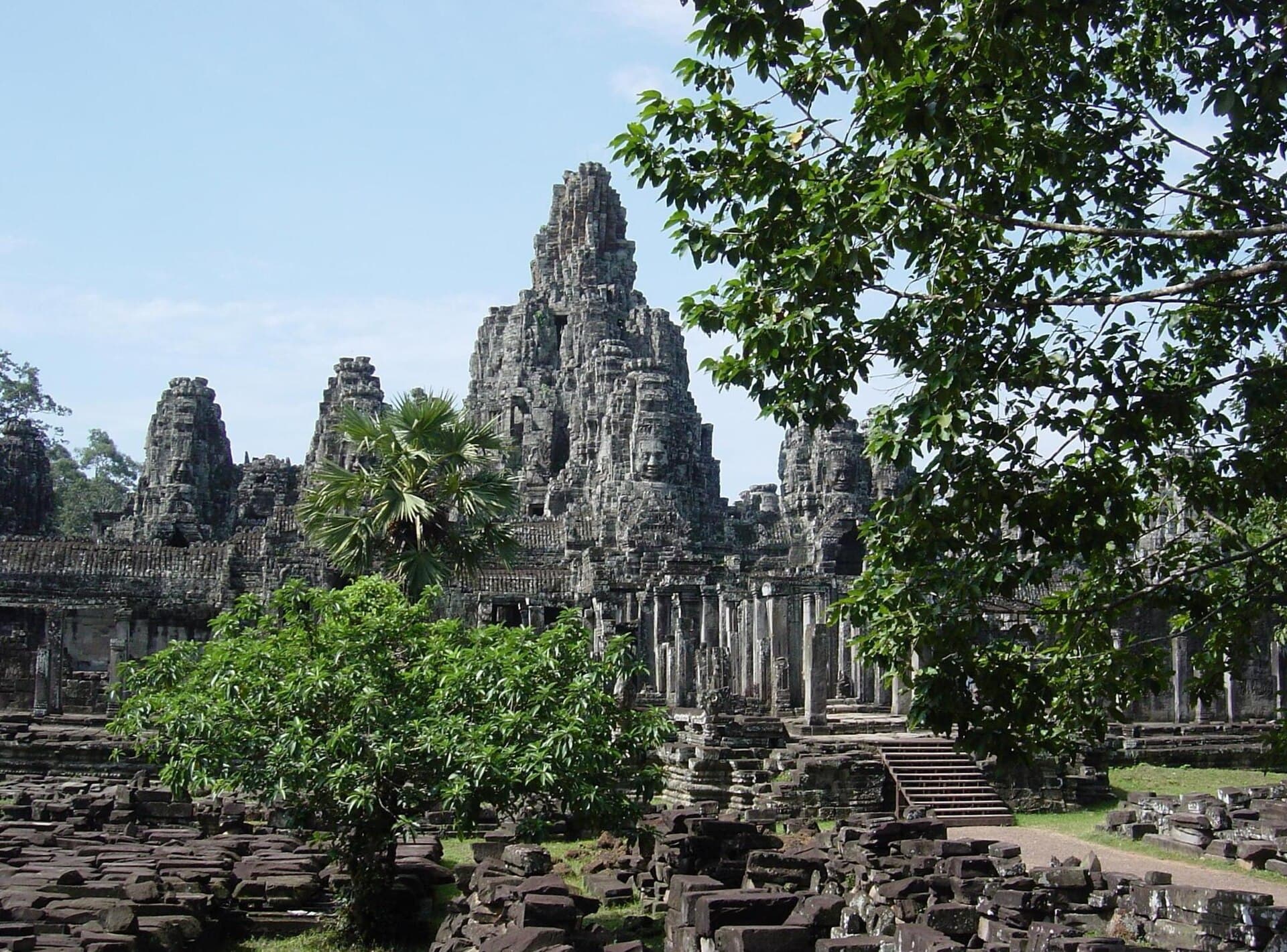 Angkor Thom: The Monumental Last Capital of the Khmer Empire