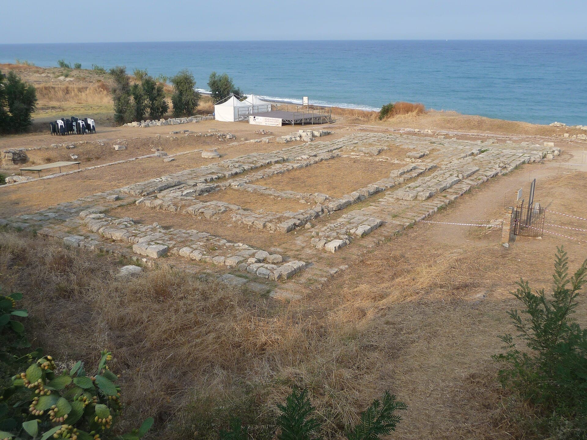 Caulonia: Walking the Ancient Streets of a Greek Colony in Calabria